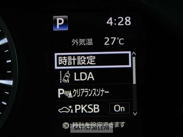 Toyota HIACE VAN 2023-08 8832129-6