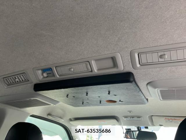 Toyota HIACE VAN 2016-09 8832147-9