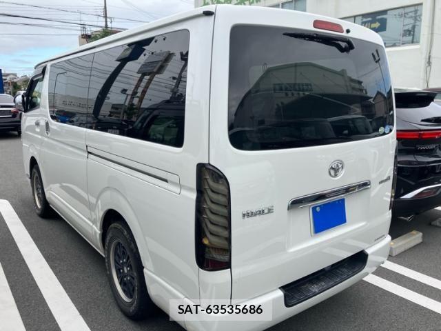 Toyota HIACE VAN 2016-09 8832147-1