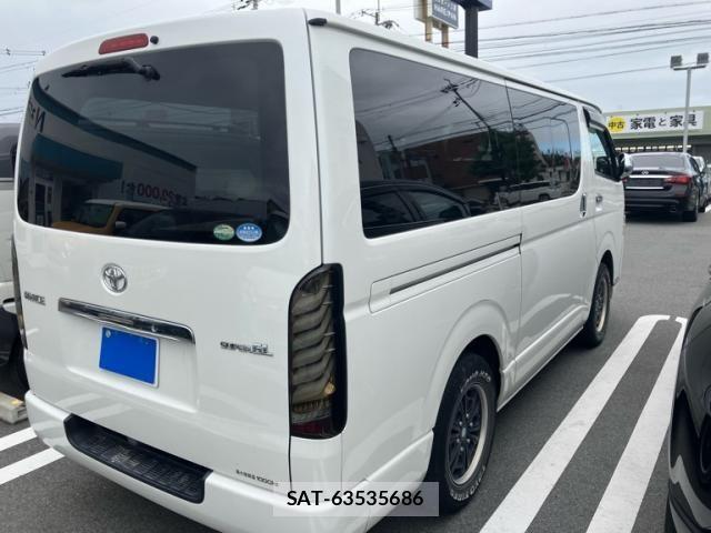 Toyota HIACE VAN 2016-09 8832147-2