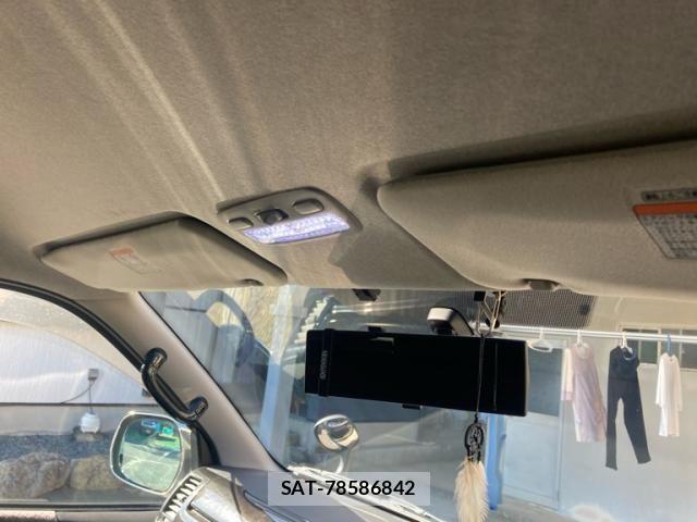 Toyota HIACE VAN 2009-11 8832139-13