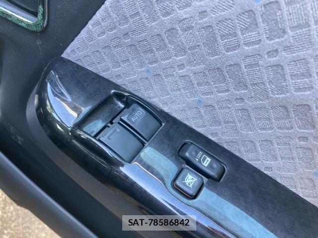Toyota HIACE VAN 2009-11 8832139-15