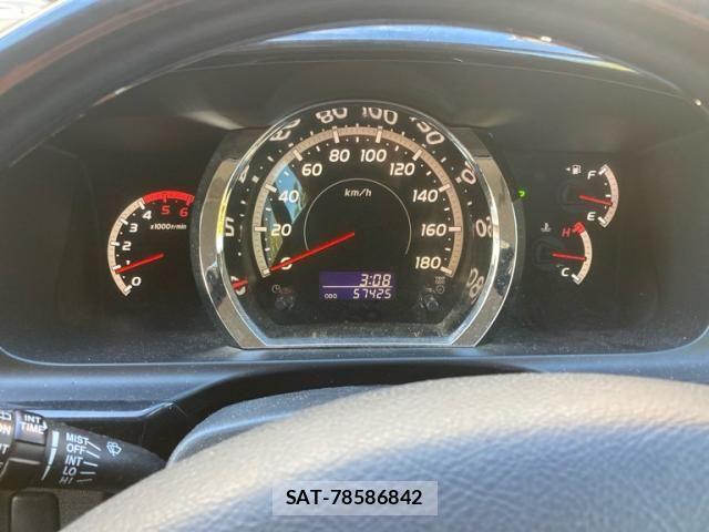 Toyota HIACE VAN 2009-11 8832139-18