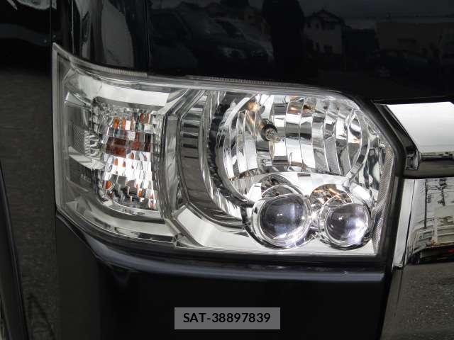 Toyota HIACE VAN 2021-01 8832125-23