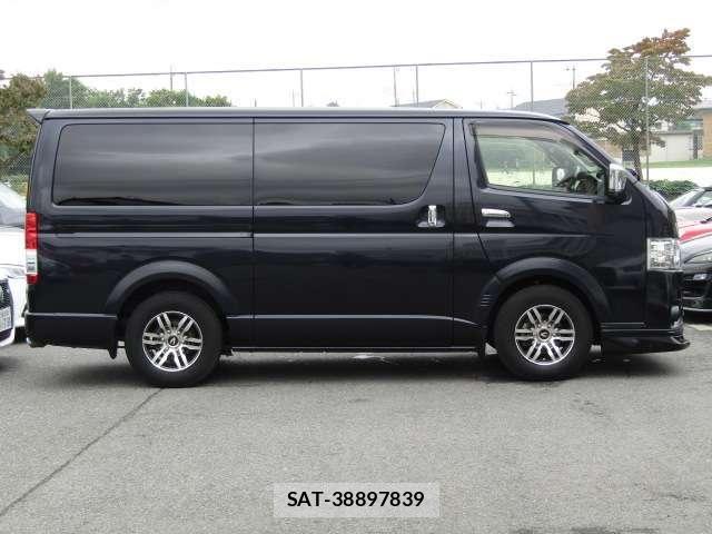 Toyota HIACE VAN 2021-01 8832125-25
