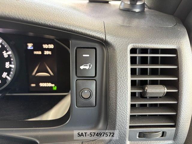 Toyota HIACE VAN 2021-02 8832127-21