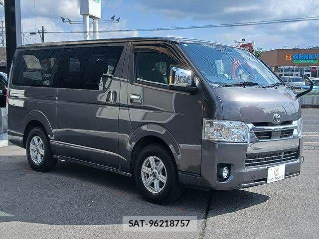 Toyota HIACE VAN 2021-08 8832130-11