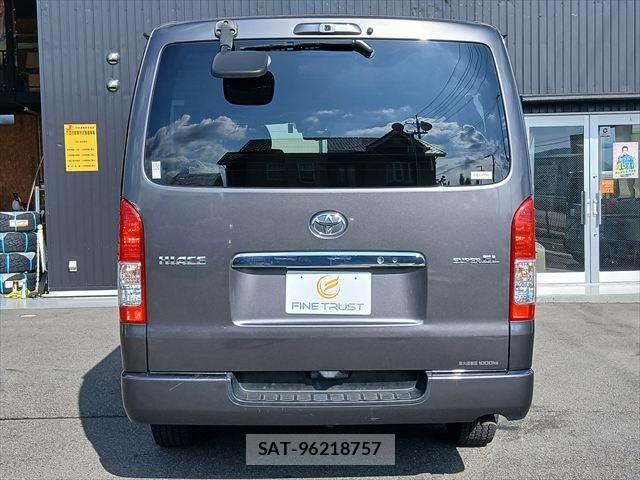 Toyota HIACE VAN 2021-08 8832130-14