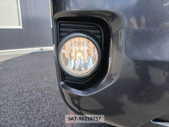 Toyota HIACE VAN 2021-08 8832130-8
