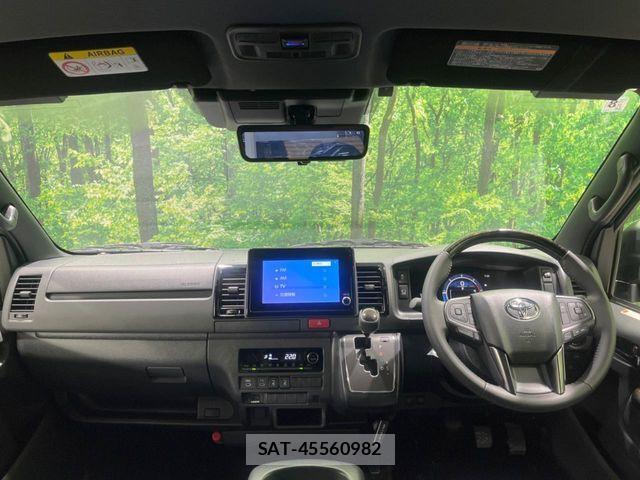 Toyota HIACE VAN 2026-08 8832113-1