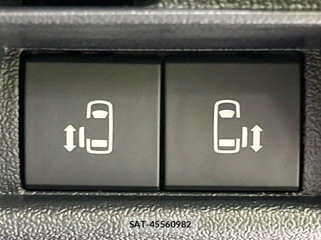 Toyota HIACE VAN 2026-08 8832113-6