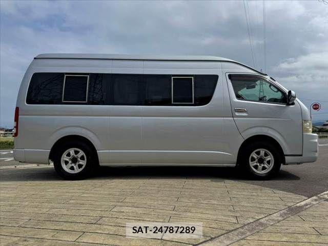 Toyota HIACE VAN 2008-11 8832148-11