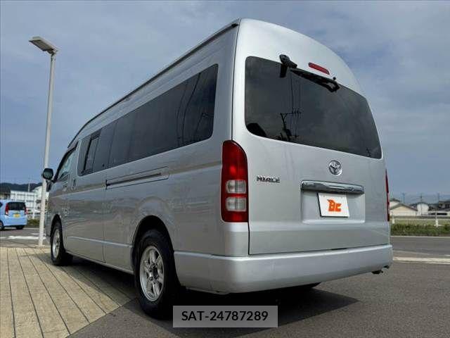 Toyota HIACE VAN 2008-11 8832148-12
