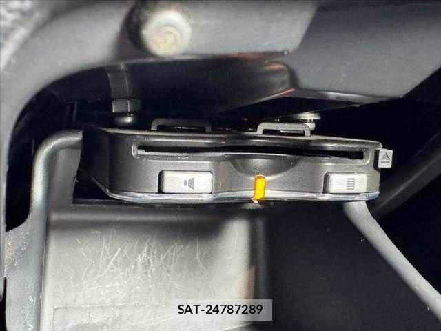 Toyota HIACE VAN 2008-11 8832148-27