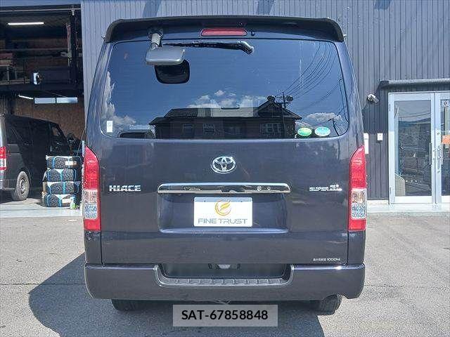 Toyota HIACE VAN 2019-10 8832138-16