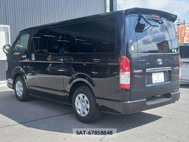 Toyota HIACE VAN 2019-10 8832138-17