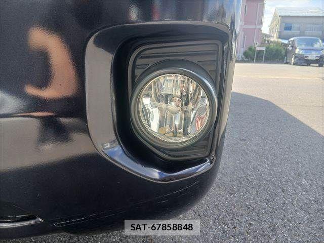 Toyota HIACE VAN 2019-10 8832138-23