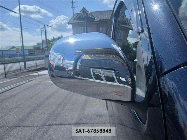 Toyota HIACE VAN 2019-10 8832138-25