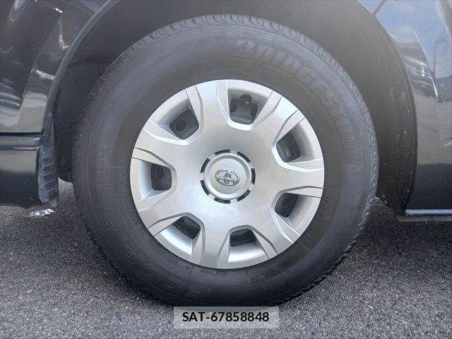 Toyota HIACE VAN 2019-10 8832138-28