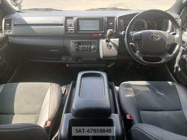 Toyota HIACE VAN 2019-10 8832138-2