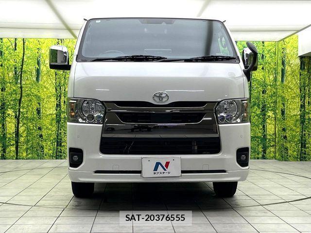 Toyota HIACE VAN 2024-07 8832117-13