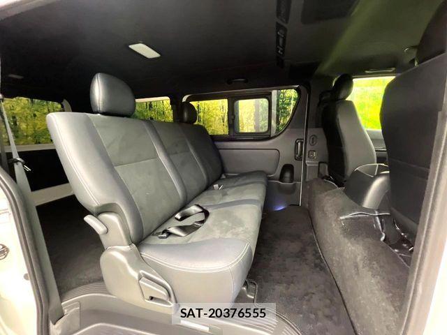 Toyota HIACE VAN 2024-07 8832117-8