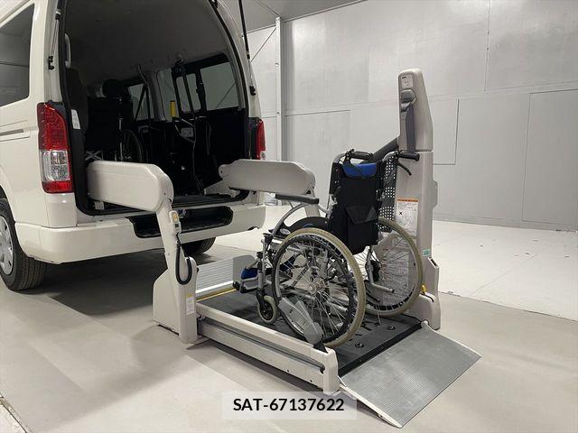 Toyota HIACE VAN 2014-04 8832142-9