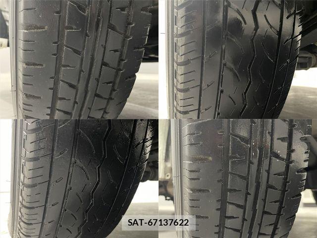 Toyota HIACE VAN 2014-04 8832142-23