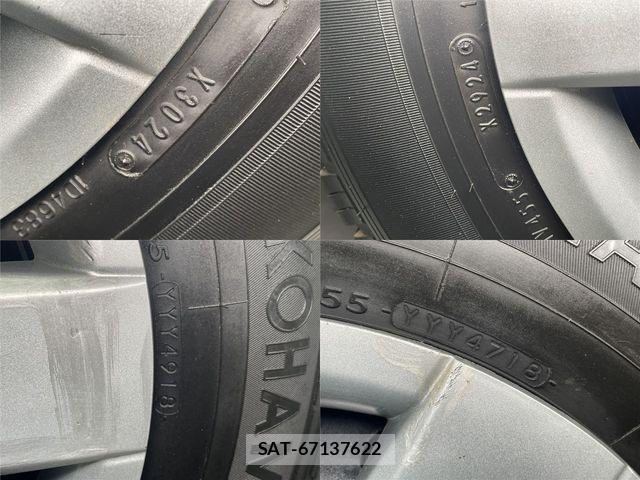 Toyota HIACE VAN 2014-04 8832142-24