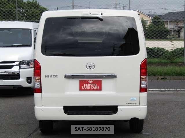 Toyota HIACE VAN 2025-10 8832126-19