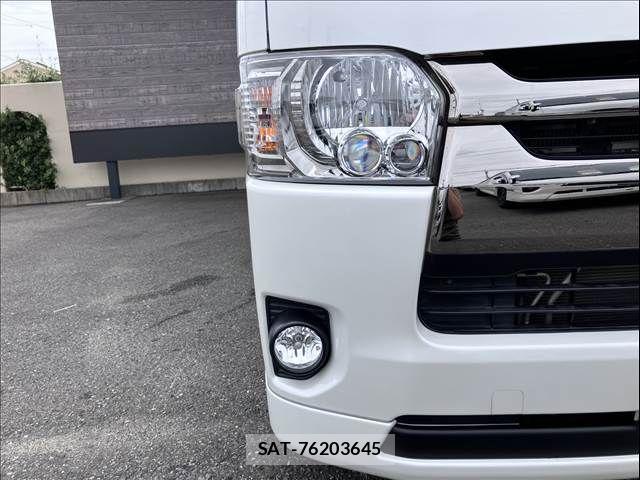 Toyota HIACE VAN 2018-12 8832124-9