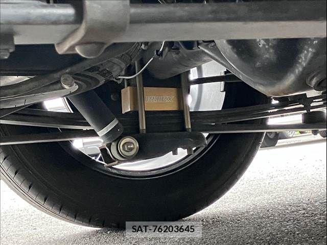 Toyota HIACE VAN 2018-12 8832124-21