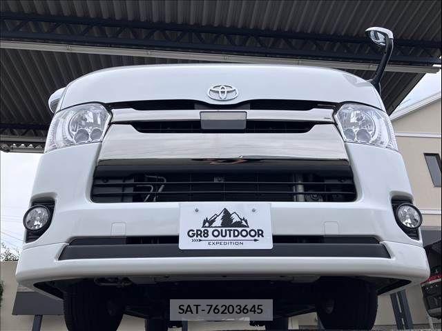 Toyota HIACE VAN 2018-12 8832124-24