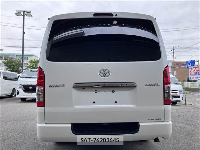 Toyota HIACE VAN 2018-12 8832124-2