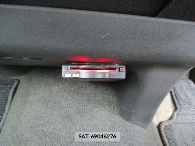 Toyota HIACE VAN 2006-04 8832151-16