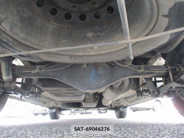 Toyota HIACE VAN 2006-04 8832151-22