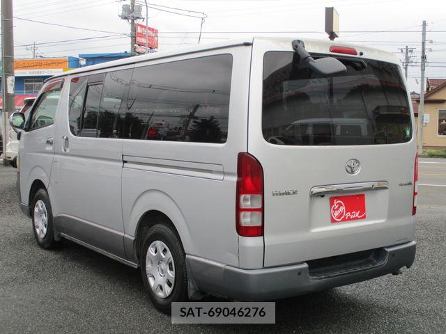 Toyota HIACE VAN 2006-04 8832151-4