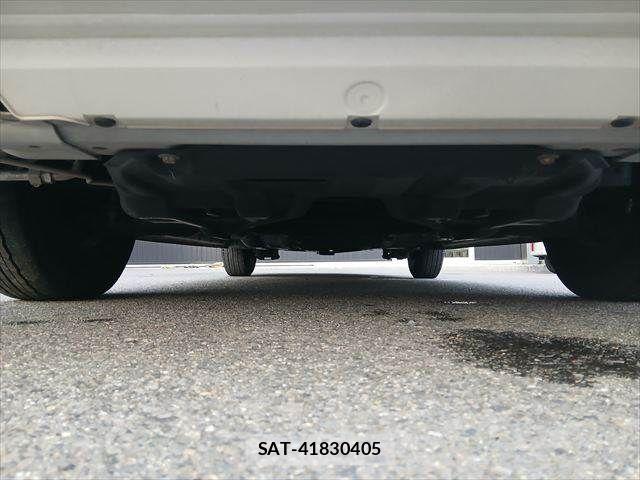 Toyota HIACE VAN 2020-08 8832137-22