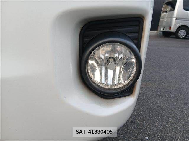 Toyota HIACE VAN 2020-08 8832137-26