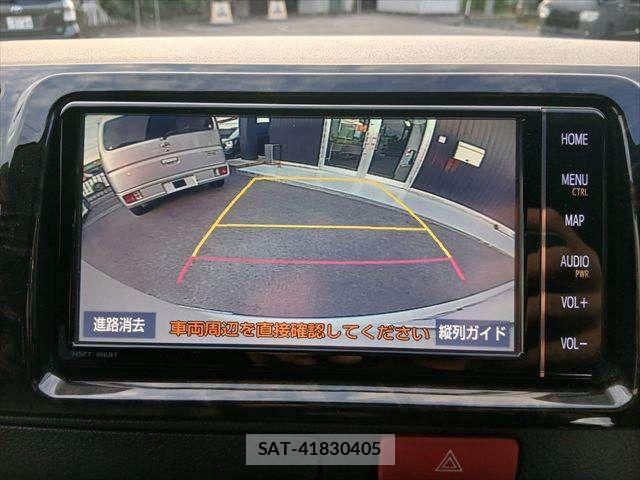Toyota HIACE VAN 2020-08 8832137-5