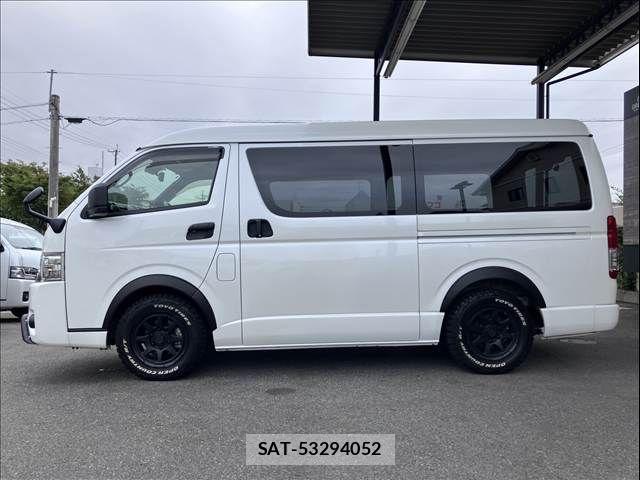 Toyota HIACE VAN 2020-12 8832122-13
