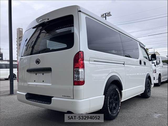 Toyota HIACE VAN 2020-12 8832122-14