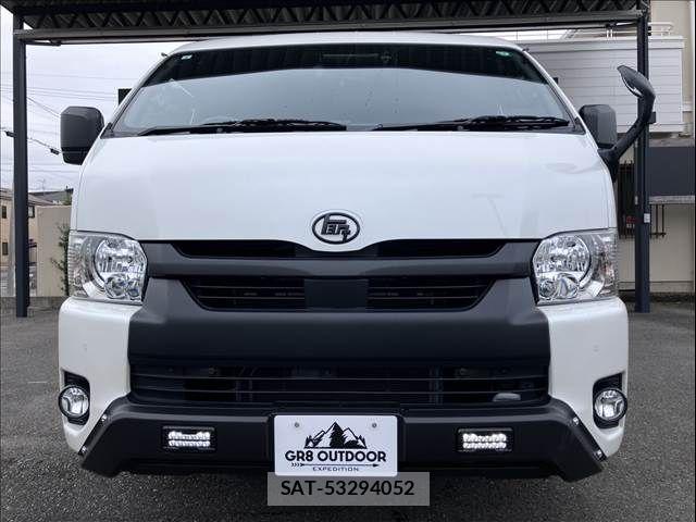 Toyota HIACE VAN 2020-12 8832122-1