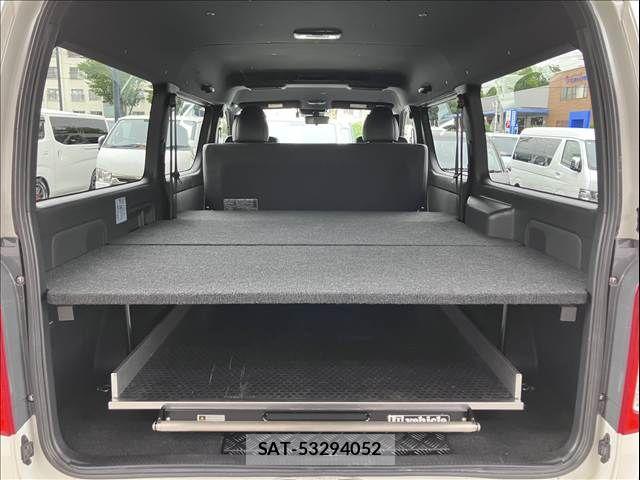 Toyota HIACE VAN 2020-12 8832122-19