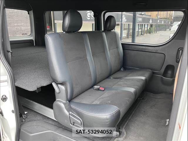 Toyota HIACE VAN 2020-12 8832122-7