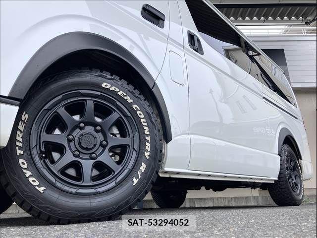 Toyota HIACE VAN 2020-12 8832122-8