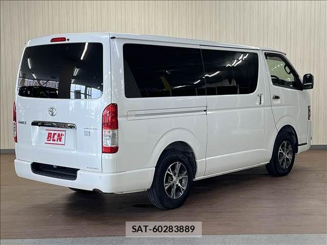 Toyota HIACE VAN 2020-09 8832116-4