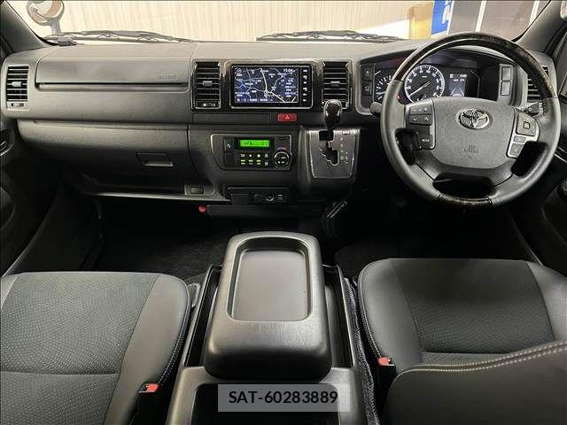 Toyota HIACE VAN 2020-09 8832116-7