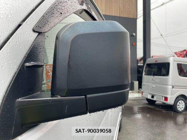 Toyota HIACE VAN 2020-12 8832128-25
