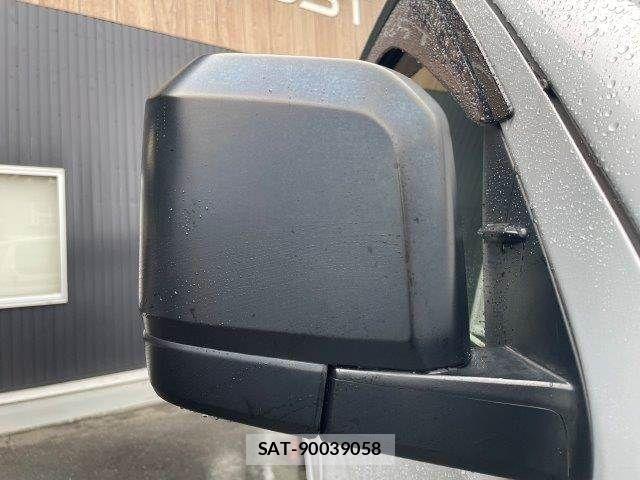 Toyota HIACE VAN 2020-12 8832128-26
